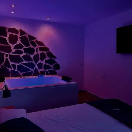 Jacuzzi En By Cadiztime *